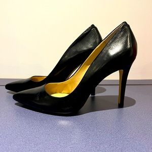 Saks Fifth Avenue Black Leather Pump